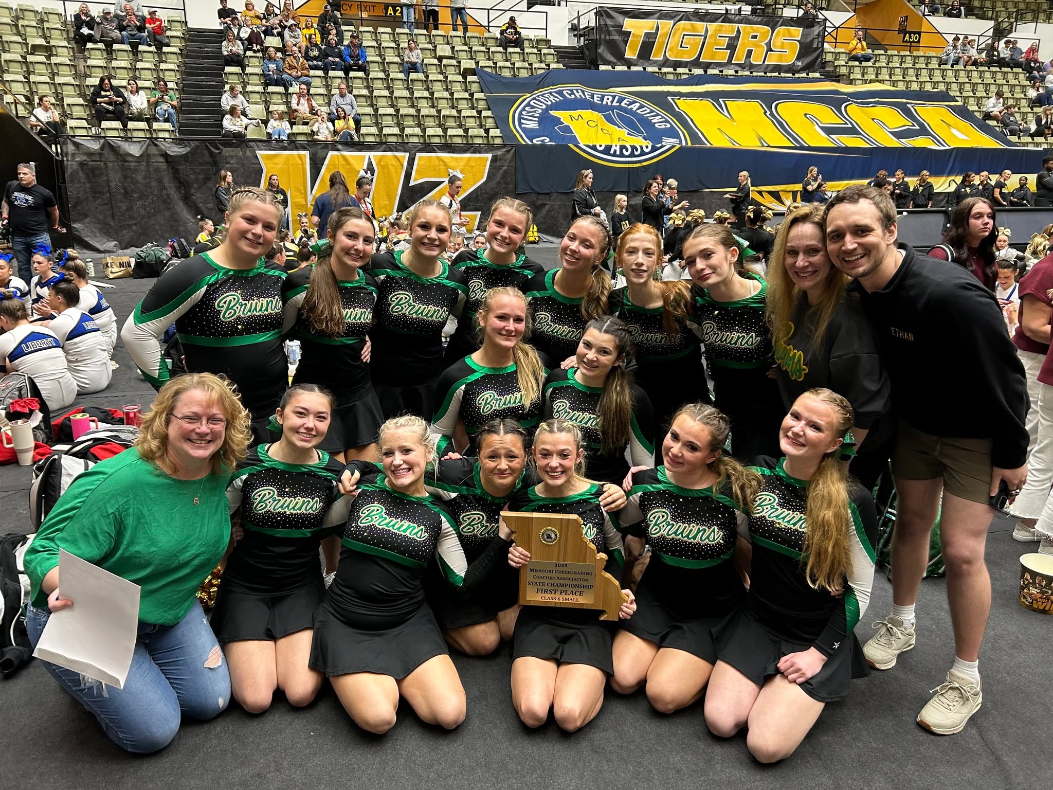 Rock Bridge Cheer state championship team