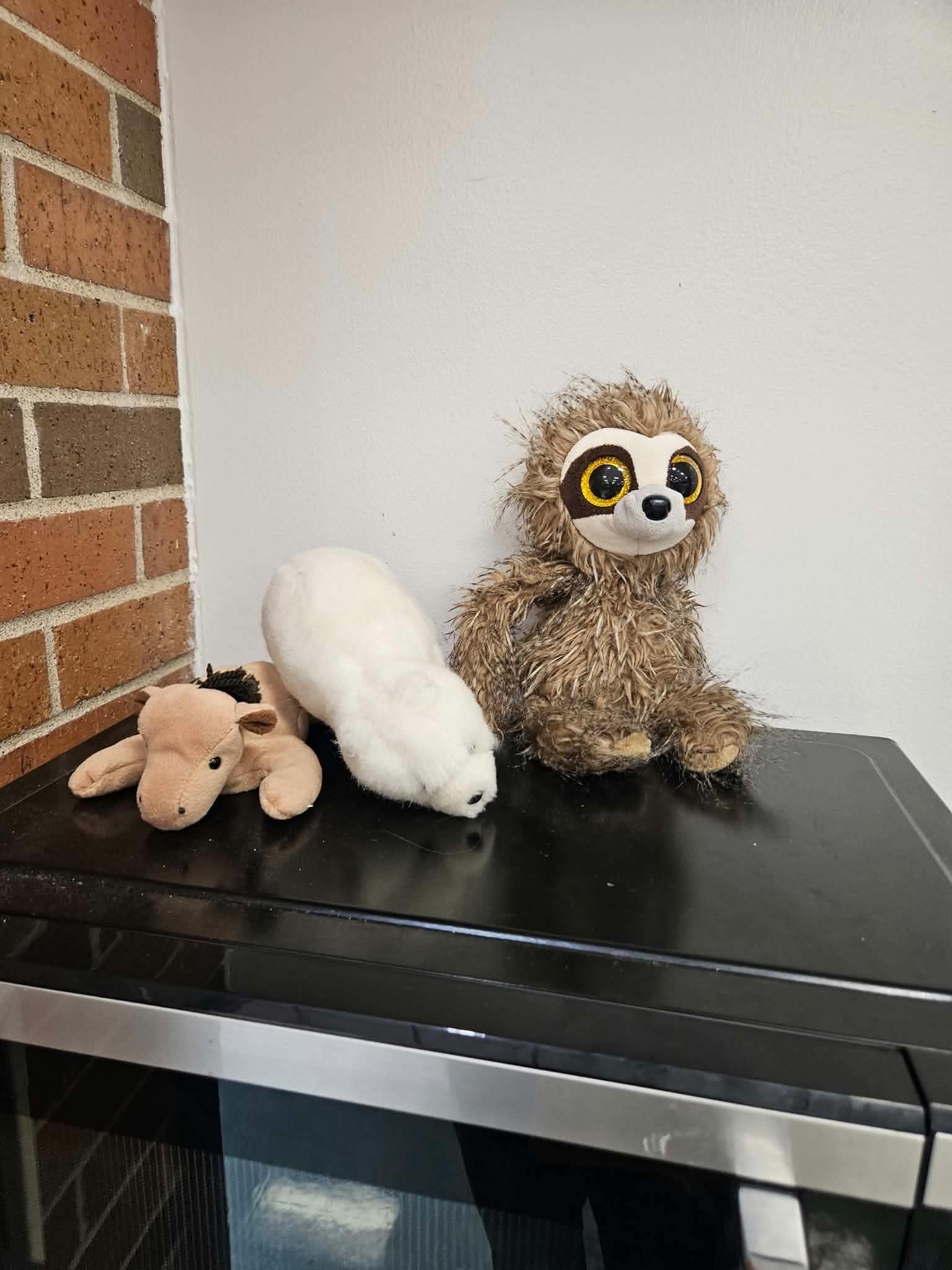 Stuffed animal with Rock Bridge Cheer